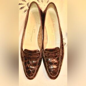 Salvatore Ferragamo, Italy, Genuine Alligator 7AA, Fits like 6.5, Vintage